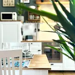 Cozee - Comfy 3-room With Netflix Apartment
