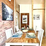 Apartment Cozee - Comfy 3-room With Netflix *