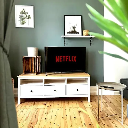Cozee - Comfy 3-room With Netflix Apartment *