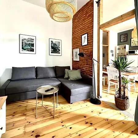 Cozee - Comfy 3-room With Netflix Apartment