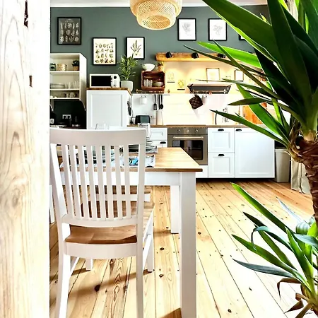 Cozee - Comfy 3-room With Netflix Apartament