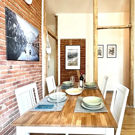 Apartamento Cozee - Comfy 3-room With Netflix *