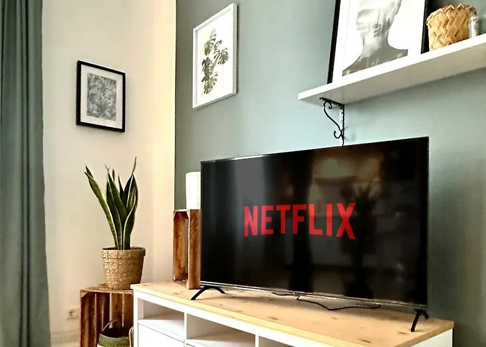 Cozee - Comfy 3-room With Netflix Apartmán